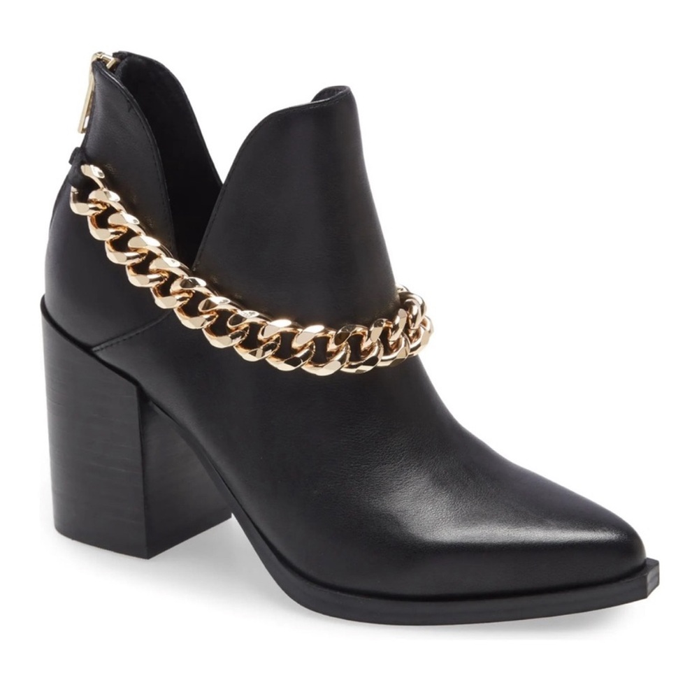 Steve Madden Tranquil Leather Booties‎ w Gold Chain EUC